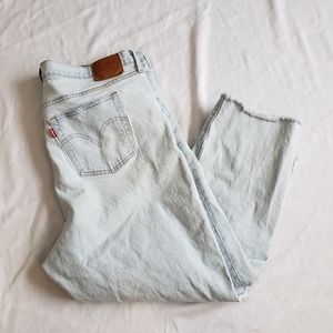 Levis 501 light wash distressed ankle crop sz 16